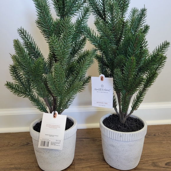 Nwt set of 2 Hearth and hand trees - Picture 2 of 5